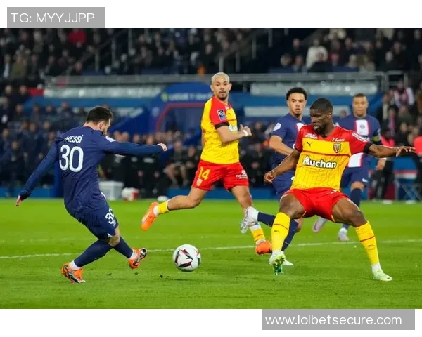 意甲激战巴黎圣日耳曼逆转皇马帽子戏法点燃全场激情