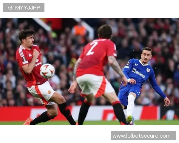 欧联杯激战曼联逆转里昂补时绝杀全场沸腾瞬间回顾