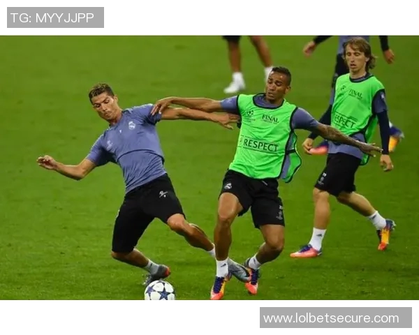 皇马逆袭尤文图斯6-2大胜赛场瞬间引发热烈讨论与数据分析