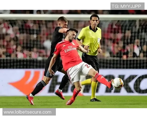 国王杯精彩对决本菲卡大胜巴黎圣日耳曼点球大战引发全场狂欢