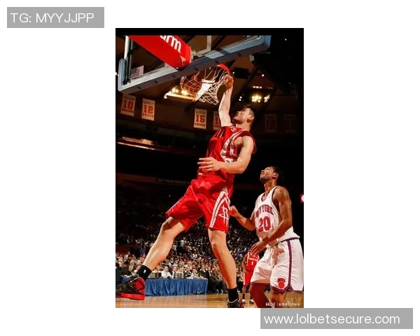 姚明传奇之路：回顾他在NBA的经典战役与辉煌时刻