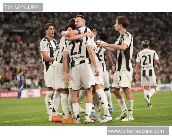 欧冠激战：利物浦与尤文图斯战成平局精彩瞬间引发全场热潮