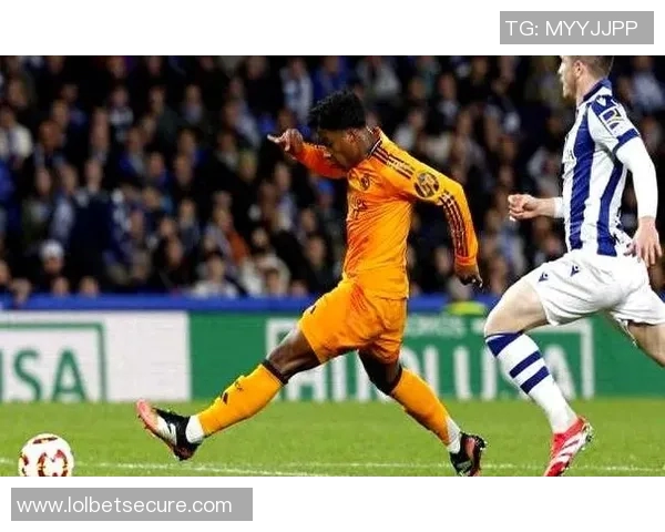 国王杯精彩对决里昂大胜莱比锡神扑瞬间点燃全场激情