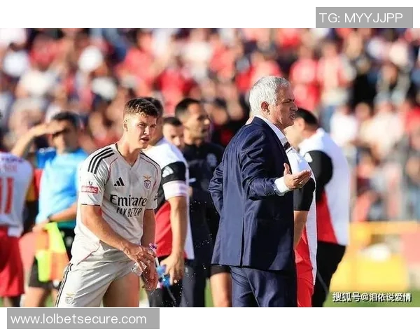 欧联杯阿森纳与本菲卡战平乌龙球引发全场热议十大精彩进球回顾 欧联杯阿森纳与本菲卡战平乌龙球引发全场热议十大精彩进球回顾