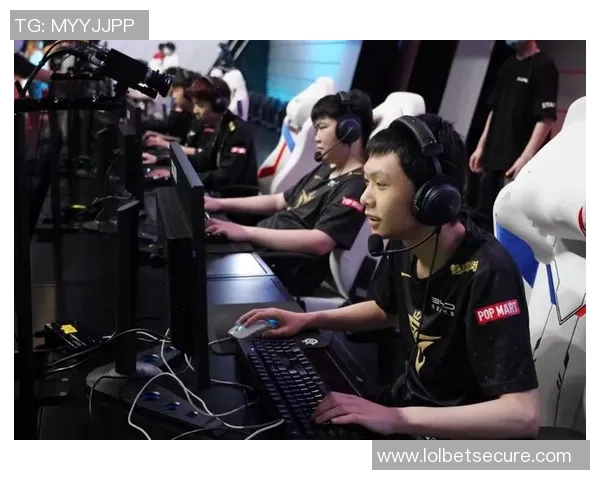 高校联赛分析:V5战队在技术层面的精彩表现与未来发展潜力 高校联赛分析:V5战队在技术层面的精彩表现与未来发展潜力