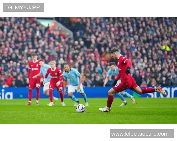 友谊赛精彩对决利物浦与曼城战成平局补时争议进球引发热议