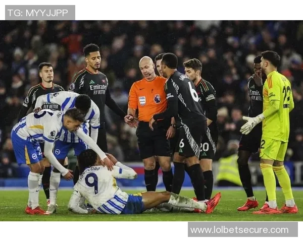 意甲激战阿森纳狂胜莱比锡五球大捷帽子戏法引发争议判罚热议