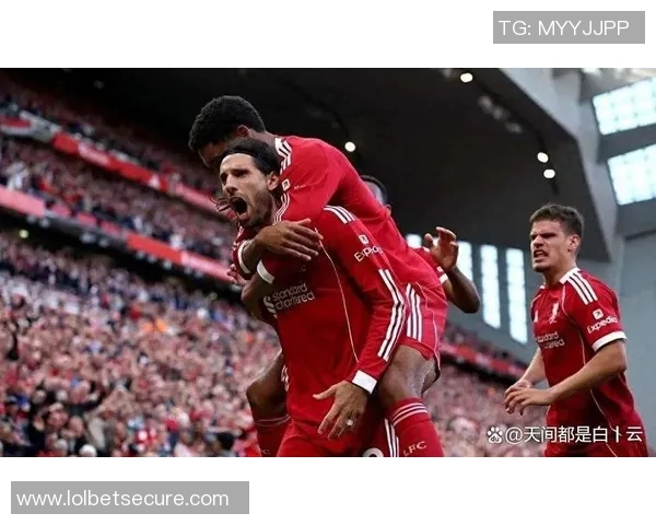 世界杯激战巴萨与利物浦0比0平局绝杀瞬间引发全场狂欢数据分析揭秘