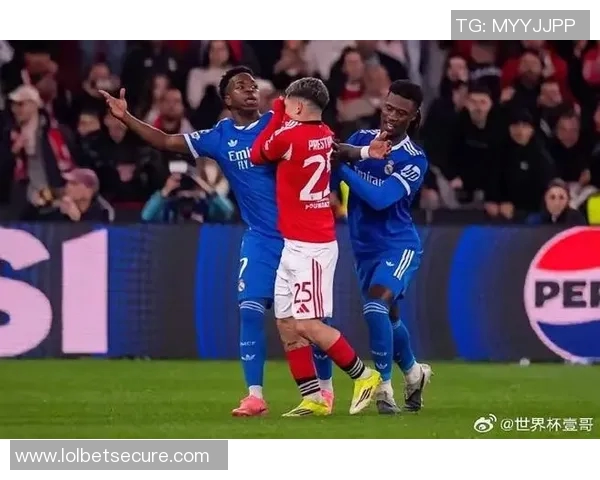 国王杯激战皇马大胜本菲卡红牌事件引发全场热议与转会猜想